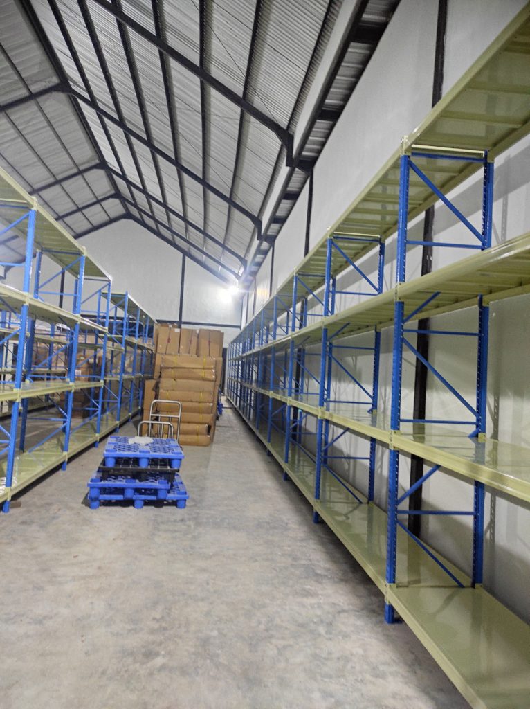 RAK GUDANG MEDIUM DUTY TIPE RR-500 TINGGI 300 CM PANJANG 200 CM LEBAR 60 CM,  KAPASITAS 500 KG x 4 LEVEL ATAU 2 TON / UNIT