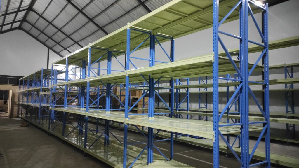 RAK GUDANG MEDIUM DUTY TIPE RR-500 TINGGI 300 CM PANJANG 200 CM LEBAR 60 CM,  KAPASITAS 500 KG x 4 LEVEL ATAU 2 TON / UNIT